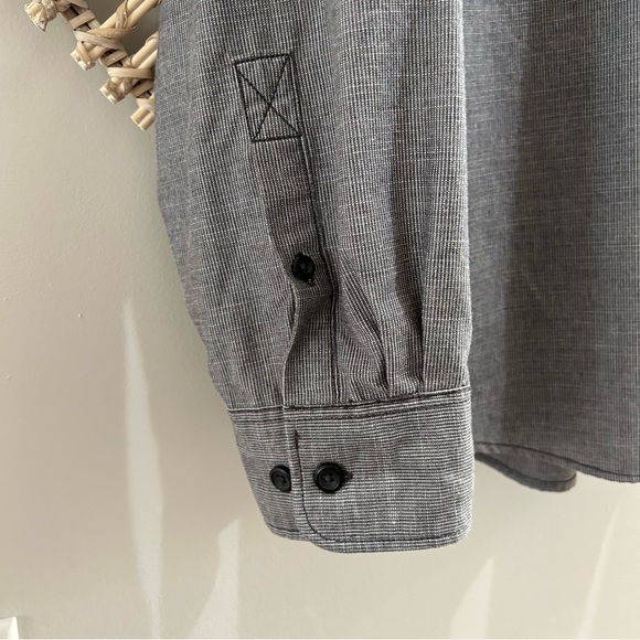 Men’s long sleeve button down shirt - Picture 4 of 6